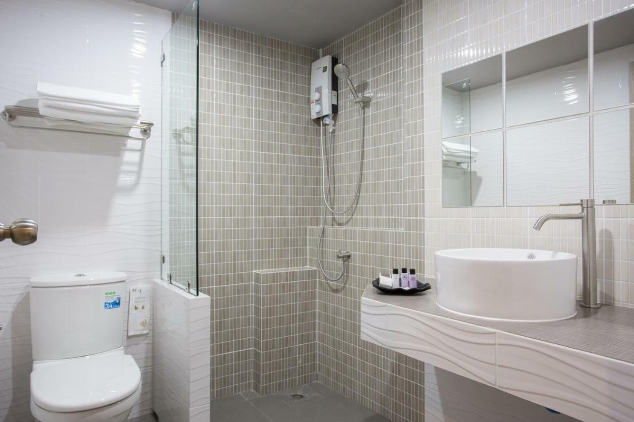 Toptel Thaphra - ท็อปเทล ท่าพระ Bangkok Eksteriør billede